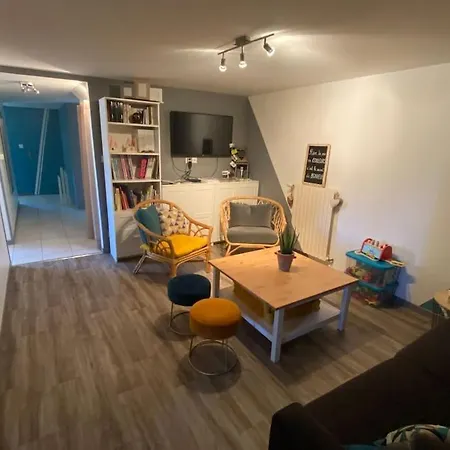 3 Chambres, Pour Ouvriers Ou Salaries 度假居 *
